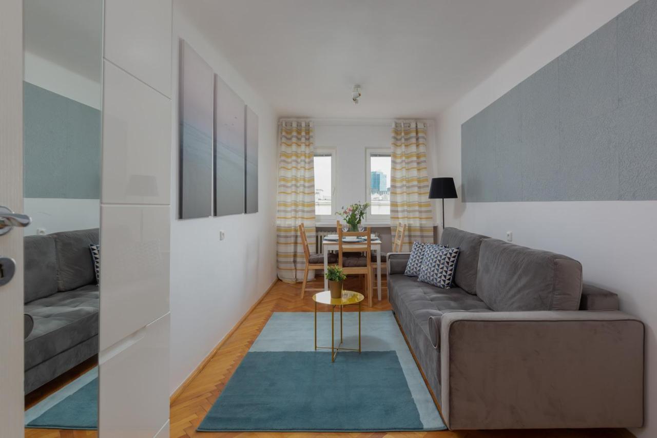 Stars Apartaments City Center By Noclegi Renters Warszawa Exteriör bild