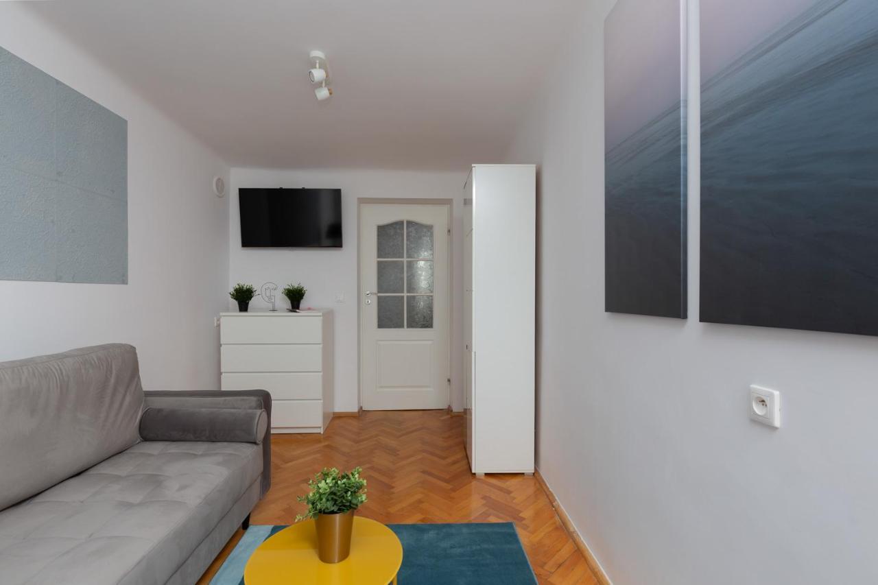 Stars Apartaments City Center By Noclegi Renters Warszawa Exteriör bild