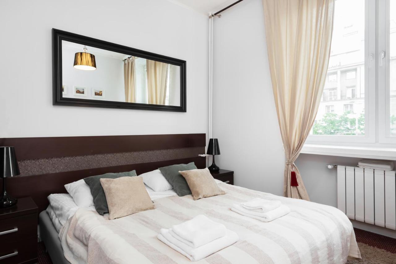 Stars Apartaments City Center By Noclegi Renters Warszawa Exteriör bild