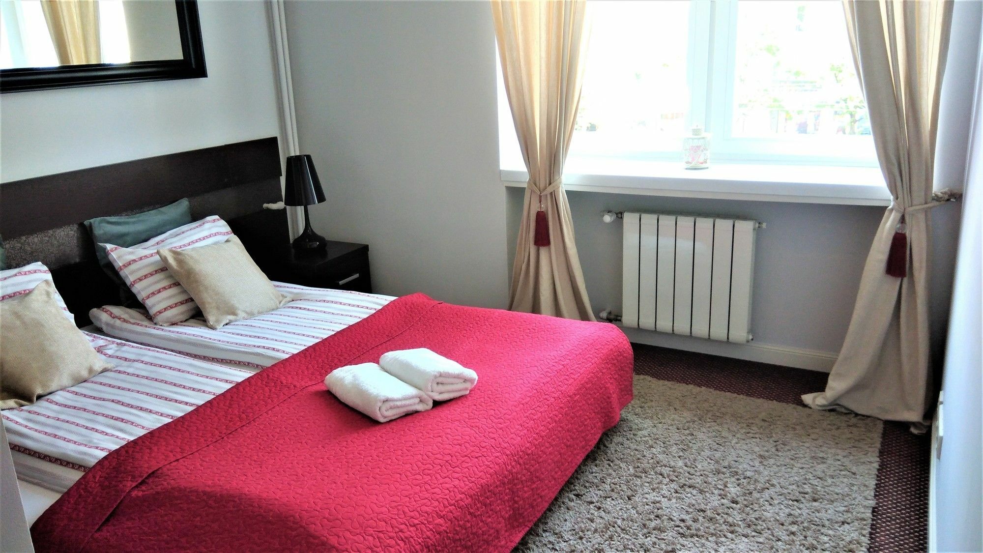 Stars Apartaments City Center By Noclegi Renters Warszawa Exteriör bild